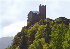 Castel Juval e il waalweg Juval-Castelbello